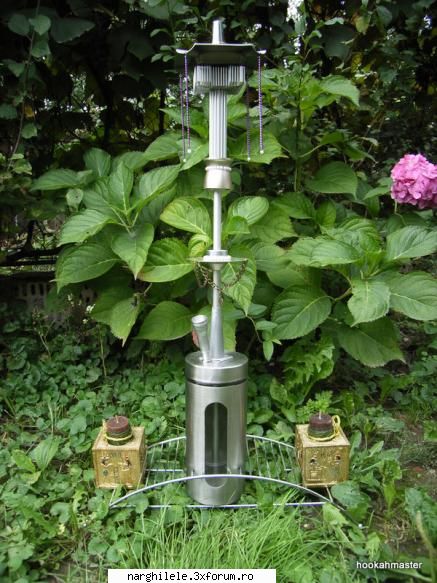 versiunea finala la lady hookah construita de de jos este din suport cd,plus 2 suporturi de luminare